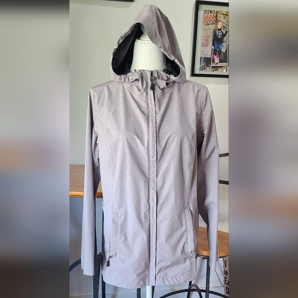Barely Worn- 32 Degrees -"Cool" Gray Softshell Ho… - image 3